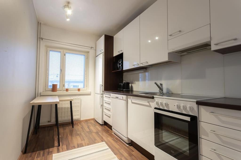 Tilava Huoneisto Helsingissa Apartment Helsinki Exterior foto