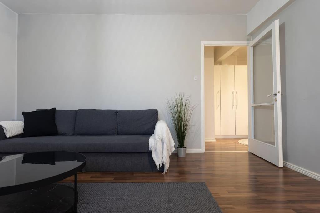 Tilava Huoneisto Helsingissa Apartment Helsinki Exterior foto