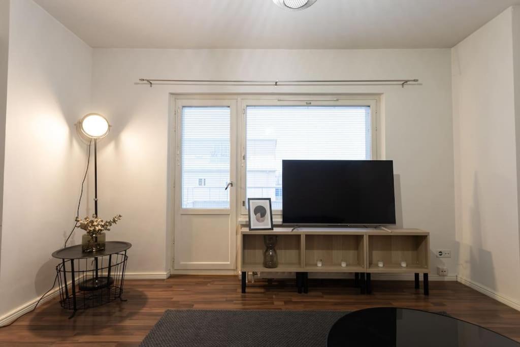 Tilava Huoneisto Helsingissa Apartment Helsinki Exterior foto
