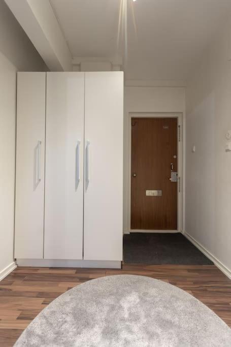 Tilava Huoneisto Helsingissa Apartment Helsinki Exterior foto